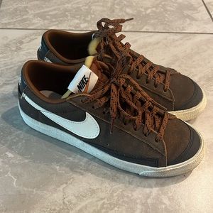 Nike Blazer Low '77 PRM Vintage Size 6 DX4433-200